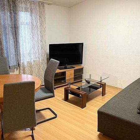 City Apartment With Wifi Near Jena Kahla  Εξωτερικό φωτογραφία